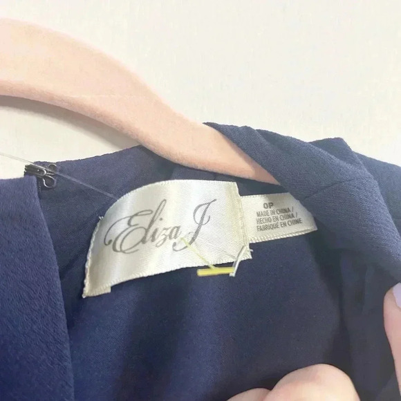 Eliza j navy ruffled sheath dress 0 petite - Picture 3 of 4